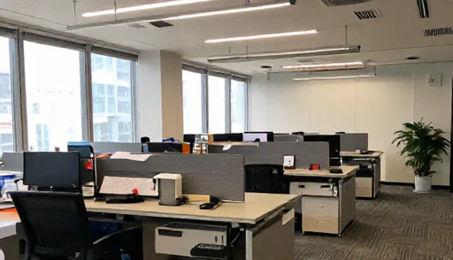 如何选择适合业务发展的域名性能评估工具?